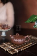 《暗香》宜興紫砂壺創(chuàng)新壺高級工藝美術師手工紫泥泡茶壺具