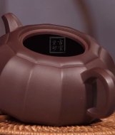 《井泉》宜興高級工藝美術師手工半月紫砂壺茶壺茶具紫泥
