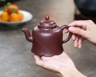 《鴻運當頭-梵鐘壺》