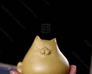 《招財(cái)貓》